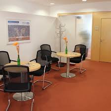 Kontaktieren sie jetzt herr michael meier über immobilienscout24. Photos At Vr Bank Rottal Inn Eg Geschaftsstelle Kirchdorf A Inn Bank In Kirchdorf Am Inn