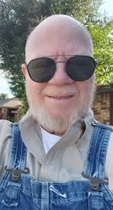 OK FRIENDS I'M 70 YEARS OLD AND IM STILL LAYING DOWN THE FUNK.JUST GONNA  STAY IN THE POCKET AND SMILE ALL NIGHT LONG 👍🇮🇹🇺🇸🔥