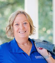 Who do we recomend as a good solid builder and is reasonable in their  pricing?