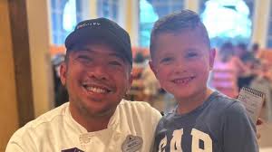 Disney Dining with Allergies! Kid-Friendly Review of Centertown Market  (Part 1 of 5)