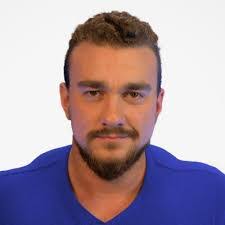 Robert Perham's Instagram, Twitter & Facebook