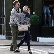 Her birthday, what she did before fame, her family life, fun trivia facts, popularity rankings, and more. Caroline Fleming Vidste Hun Ikke Ville Vaere Sammen Med Nicklas Bendtner Bt Kendte Www Bt Dk