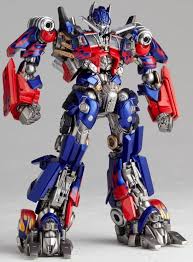 Amazon Com Transformers 3 Dark Of The Moon Revoltech Scifi Super Poseable Action Figure Optimus Prime T Optimus Prime Transformers Optimus Prime Transformers