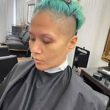 Men's Haircut Near Me: D Hanis, TX