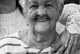 Um consultório que une funcionalidade e estética para transformar o  atendimento odontológico em uma experiência acolhedora ✨🦷 . . #consultorio  #consultorioodontologico #dentist #projetocomercial #odontoporamor❤️