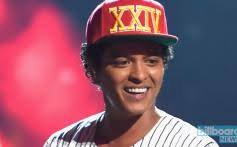 Bruno Mars Talks Going â€˜Live at the Apolloâ€™ for First TV