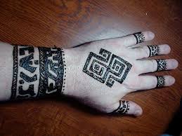 Pin By Caileigh Jane Smith On Huzzah For Henna Henna Tattoo Tribal Hand Tattoos Henna Tattoo Designs