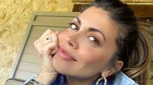 Enviando mail a floranoesuncanto@gmail.com flora schvartzman es una mujer soltera de noventa. Flora Canto Chi E Da Uomini E Donne Alla Conduzione Di Fatto Da Mamma Il Nuovo
