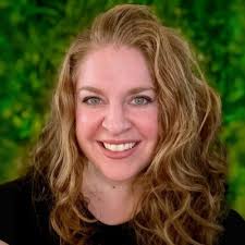 Imagine losing a loved one and being told your bereavement leave is denied:  'Sorry, they're not 𝘵𝘦𝘤𝘩𝘯𝘪𝘤𝘢𝘭𝘭𝘺 your family.' This is a real  story. An employee was denied bereavement leave…