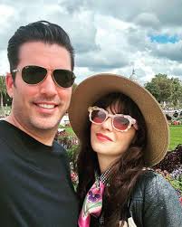 Jonathan Scott and Zooey Deschanel Fly to Paris After Engagement