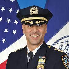 Nypd S Chief Of Patrol Fausto Pichardo Resigns After Less Than Year On Job Vos Iz Neias 2 juanita holmes, nombrada por el alcalde bill de blasio, jefa de policía de la ciudad de nueva york. nypd s chief of patrol fausto pichardo