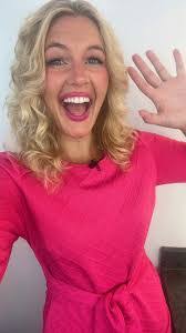 Emily South's Instagram, Twitter & Facebook