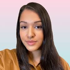 Leslie Portillo's Instagram, Twitter & Facebook