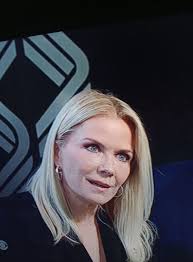 Okay, so I'm hearing that linesmen #72 (Antoine Bujold-Roux) is dating  Brooke McQuigge's sister?! How TF is he allowed to call a game featuring a  team where is sister in law is