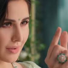 Katrina's new ad for Kalyan Jewellers ♥️ finally we got some content  🤭🙃🫶🏻 #BiggestFemaleSuperstarOfIndia #katrinakaif #katrina #supersoldier  #indiasfirstfemalesuperhero #kay #kaybeauty #katholics #kaybykatrina  #itskaytobeyou #kat ...