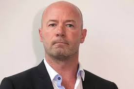 Queen's Birthday Honours 2016: Full list of great and the good awarded for  services to their country