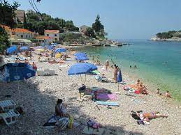 Restaurants, beach clubs, spa… haute retreats selects mansions for rent where to live your private resort experience. Beach At Stikovica Picture Of Villa Lanterna Zaton Tripadvisor