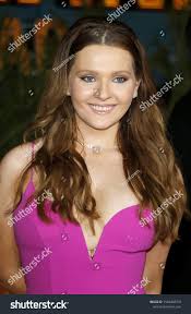 Abigail Breslin Los Angeles Premiere ...