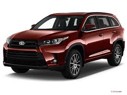 The toyota maintenance light relies entirely on the odometer counting those 5,000 miles, so it has no way of detecting if you changed the oil in the the maintenance required light should begin flashing on your dashboard. 2018 Toyota Highlander Prices Reviews Pictures U S News World Report
