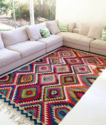 Neven Gamal Adli Kullanicinin Crochet Carpet Panosundaki Pin Ucan Hali Bohem Oturma Odalari Ikea Pax Gardirop