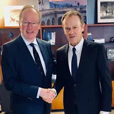 Echt, hans van baalen belichaamt alles wat ons cynisch maakt over politici. Hans Van Baalen On Twitter Today I Met My Colleague Epp Party Leader Donald Tusk To Explore The Options Of Party To Party Cooperation To Strengthen Europe Https T Co W81tn6b5i4