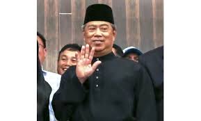 Для просмотра онлайн кликните на видео ⤵. Keturunan Bugis Begini Karier Muhyiddin Yassin Yang Dilantik Sebagai Pm Malaysia Beritaindonesia Id