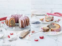 Und zu diesem anlass gibt es heute hier eine richtig feine eierlikör mohntorte. Mohn Eierlikor Kuchen Mit Rhabarber Akzenten Maras Wunderland Bloglovin