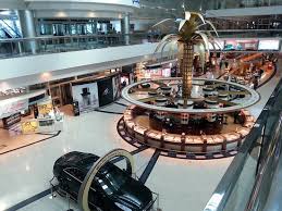 Dubai airport features has three operating passenger terminals and has a total capacity of 75 million passengers annually and serves as a hub for emirates and flydubai. Dubai International Airport Terminal 3 Picture Of Emirates Tripadvisor