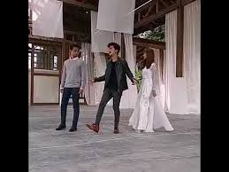 Ayda jebat,syafiq kyle,nadia brian,wan sharmila,raja hakim dfkl,azhan rani,catriona ross,emma akma,aishah atantuan kamil sentiasa mencari jalan unt. Ayda Jebat Syafiq Kyle Haqiem Rusli Rakam Opening Montage Drama Dekatkan Jarak Kita Youtube