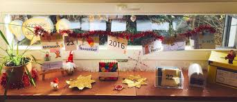 Fensterbilder winter in sonstige bastelpapiere. Fensterdeko Weihnachten Grundschule Fenstergestaltung