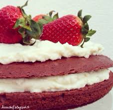 Ingredienti torta cioccolato bianco e amarene. Azzuchef Torta Al Cioccolato Crema Al Cocco Cioccolato Bianco E Fragole