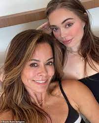 Her daughter, neriah, was named after her friend. Brooke Burke 49 Poses With Her Mini Me Daughter Neriah 20