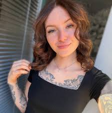 Hey all! Does anyone have recommendations for dust and scent free litter in  Sweden/ Europe? I've tried 3 different ones so far and then read in the  comments that clay based litter