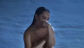 Hülya Avşardan çıplak klip çekimi | Karadenizgazete.com.tr