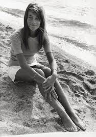 Her father left when she was very young and her mother, who worked as an accountant's assistant. Francoise Hardy S Feet Wikifeet