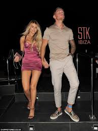 Love Island S Hayley Hughes Puts On A Cosy Display With Dj Tom Zanetti Daily Mail Online The love island star broke the news today after attending the ntas she told fans: daily mail