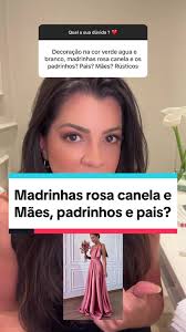 Decoração verde agua e branco . Madrinhas rosa camela e mães, padrinho...