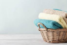 In addition, add ½ cup of white vinegar to the wash water for the best cleaning results. Cleaning Expert Recommends Using Vinegar When You Wash Towels