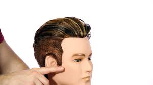 However, he often sports lighter highlights and has even rocked a platinum blond 'do. Zac Efron Baywatch Hair Tutorial Men S Summer 2017 Wavy Hairstyle Youtube