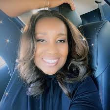 Happy birthday Paula! Wishing you a wonderful day! 🎉🎂