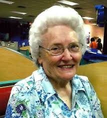 Estelle Dunlap's Instagram, Twitter & Facebook