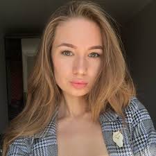Born 27 november 1995) is a professional ukrainian football striker who plays for gent in the belgian first division a. Kristina Rybakova Poisk Lyudej
