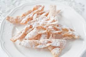 Zobacz jak zrobić tradycyjny chrust ze śmietaną i żółtkami. Babcia S Polish Chrust Recipe Faworki Matthew Eats The World