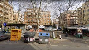 Appio Latino, parte il censimento dei box abbandonati: Vogliamo  riqualificare la piazza