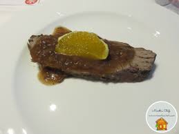 Unire l'aglio tritato, un pizzico di origano, la scorza grattugiata dell'arancia, un pizzico di sale e uno di pepe. Arrosto All Arancia E Vino Rosso Moretto S Chefs