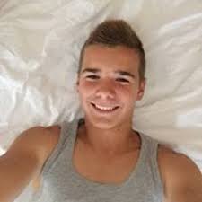 Stream Adam Gabaš music