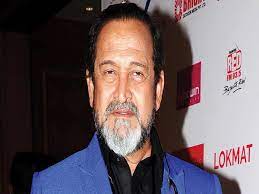 Actor, director and film producer mahesh manjrekar was diagnosed with urinary bladder cancer. N 62mpfow M