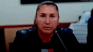 Esperanza Rojas lloró ante la Comisión de Fiscalización y negó a Wilfredo  Oscorima