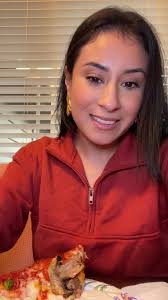 Pizza De Eddies: Delicioso y Satisfactorio