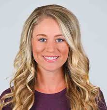 Carly Cox's Instagram, Twitter & Facebook